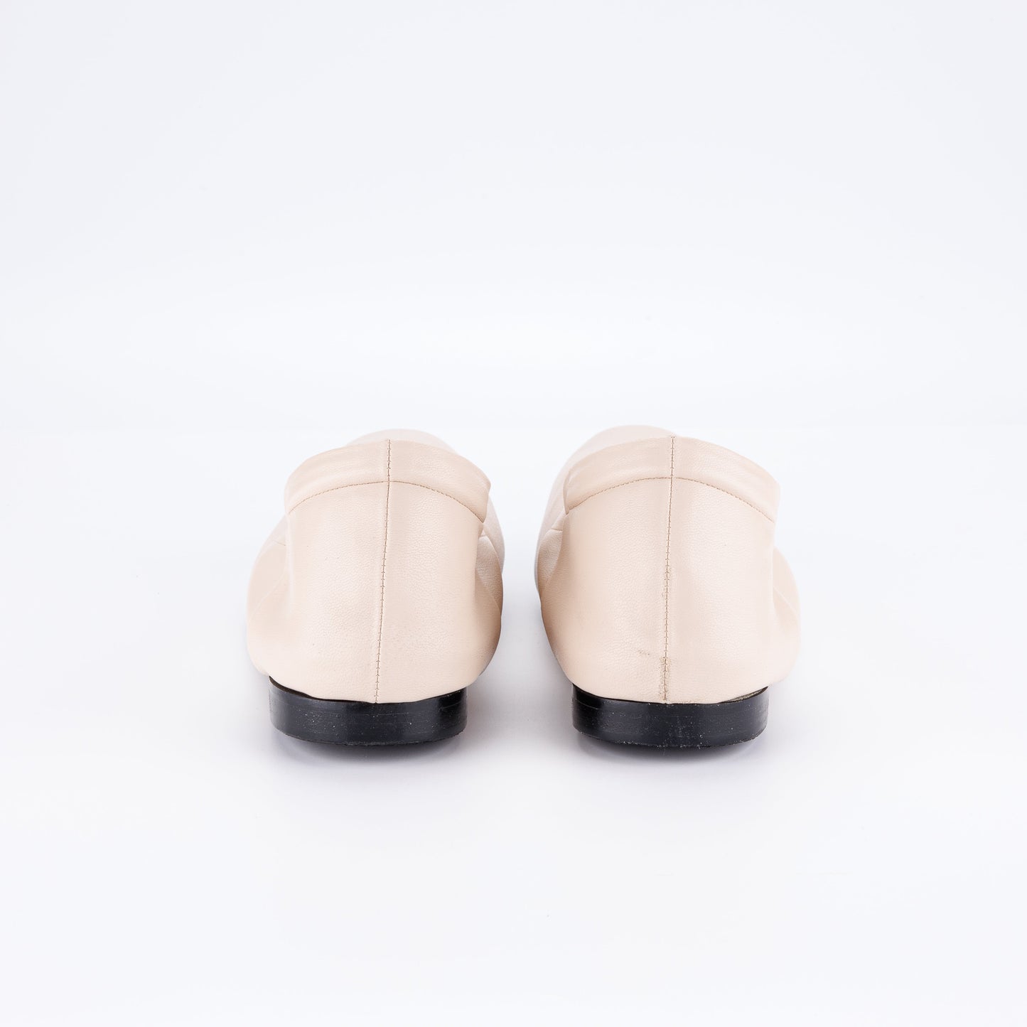 Svelte - cream